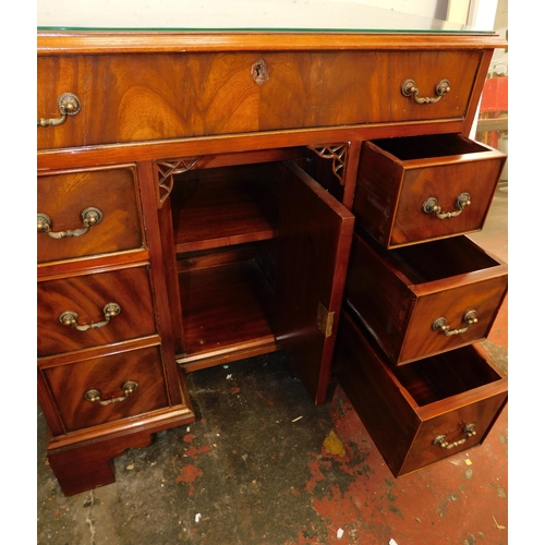 621 - Mahogany desk with glass top approx. 31