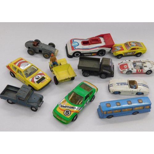 735 - Selection of vintage diecast incl. Corgi, Dinky and Shuco