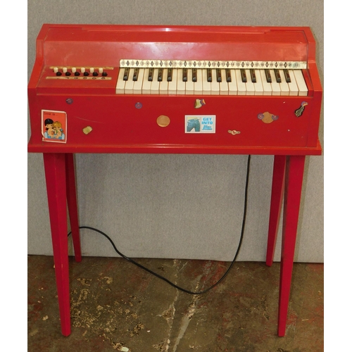 755 - Vintage electric organ