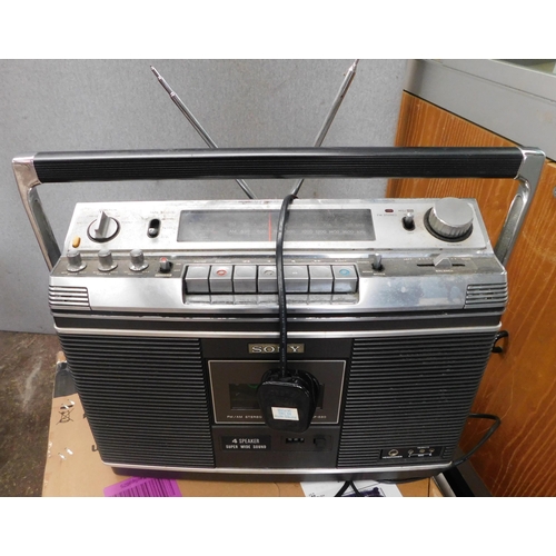 765 - Sony radio and tape player - unchecked