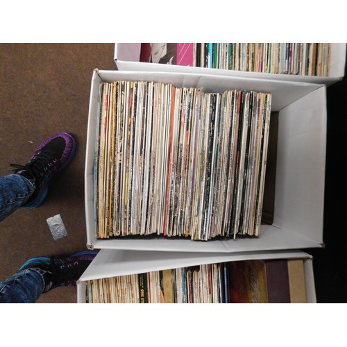 25 - Approximately 800 LPs including - Deep purple/David Bowie/Pink Floyd/The Who/Black Sabbath/Queen/ Ma... 