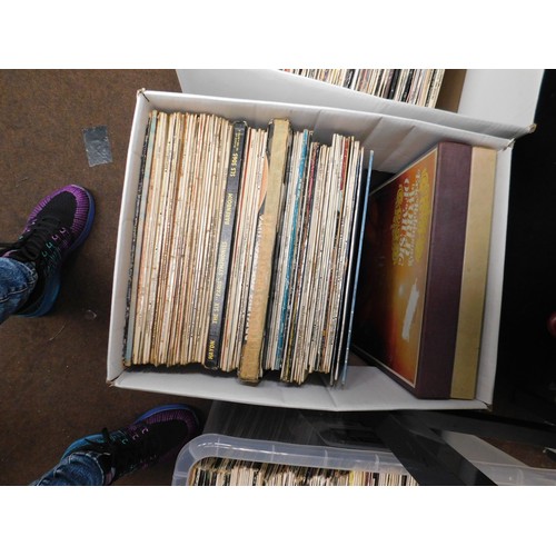 25 - Approximately 800 LPs including - Deep purple/David Bowie/Pink Floyd/The Who/Black Sabbath/Queen/ Ma... 