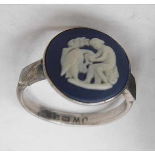 145 - 925 silver - Wedgwood/cameo ring