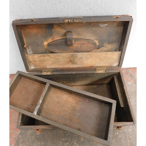 510 - Wooden engineers tool box approx. 18