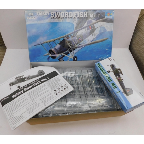 521 - New/boxed Trumpeter Fairey Swordfish :32 scale model