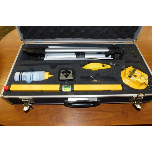 524 - Cased laser level