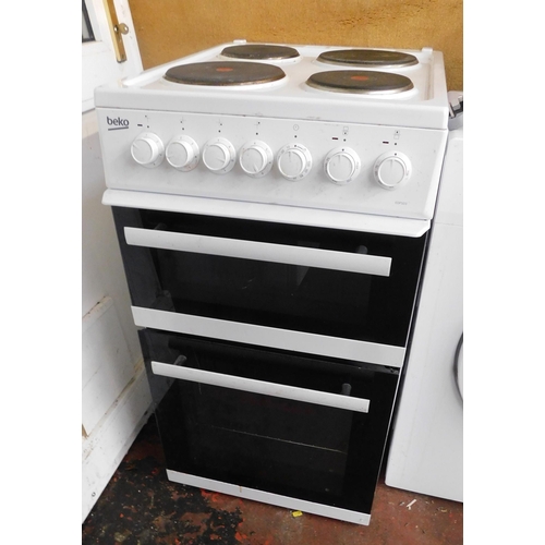 552 - Beko electric oven W/O