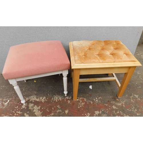 567 - Two dressing table stools