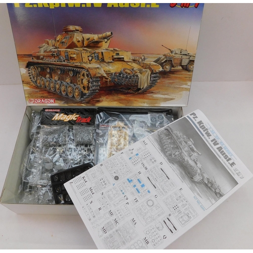 676 - New and boxed dragon model 1:35 scale PzKpfw.IV Ausf.E