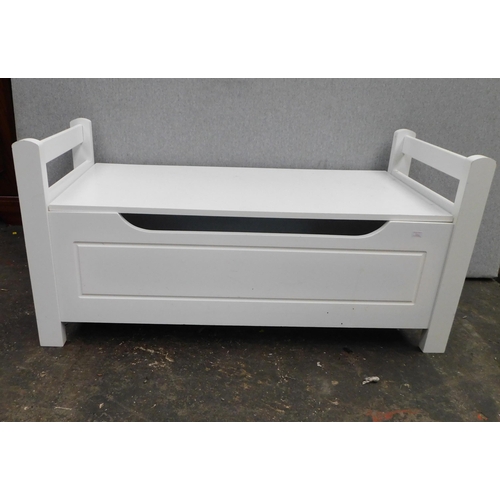 767 - White wooden storage unit