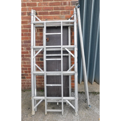 799 - Aluminium scaffold tower with work platform - working height 6ft