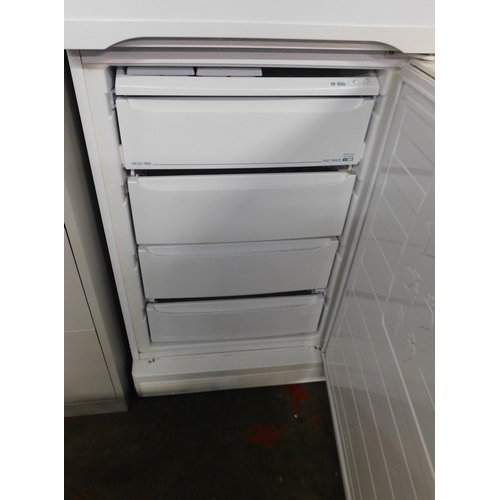 544 - Hotpoint frost-free fridge freezer W/O...