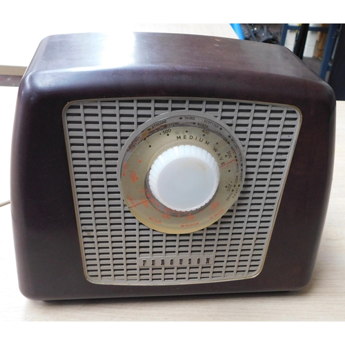 572 - Vintage Ferguson radio...