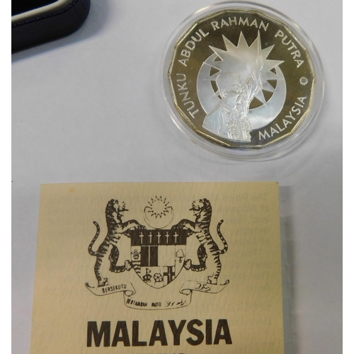 130 - 1982 dated/Royal Mint - limited edition/silver proof 25 Ringgit coin - 25 years Malaysia independenc... 