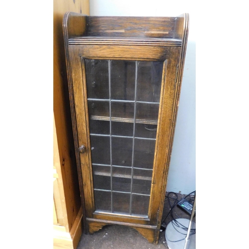 636 - Leaded glass fronted cabinet