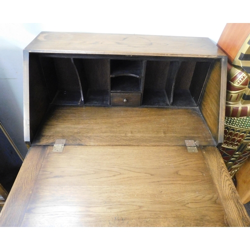 638 - Oak writing bureau