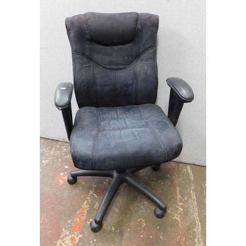 639 - Office chair