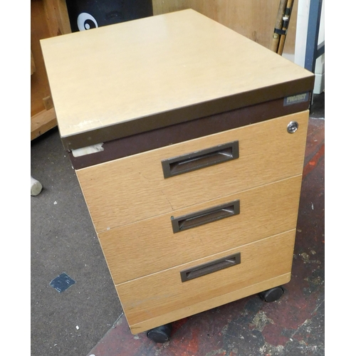 770 - Three drawer set of office drawers