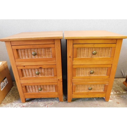 794 - Pair of bedside drawers