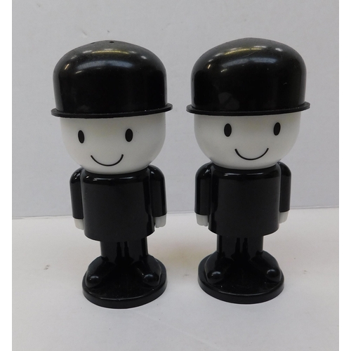 206 - Homepride - salt & pepper pots