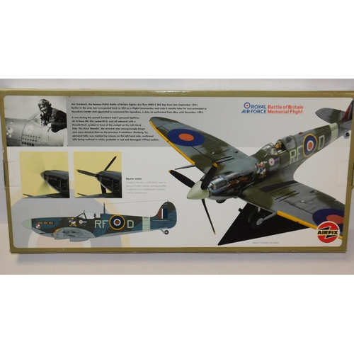 406 - Boxed Airfix 1.24 scale submarine spitfire MK V6 model kit