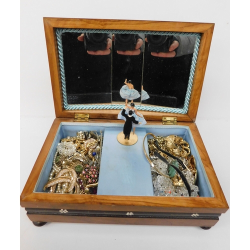 251 - Musical/mirrored - jewellery box & contents