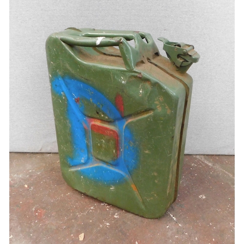 542 - Vintage metal jerry can