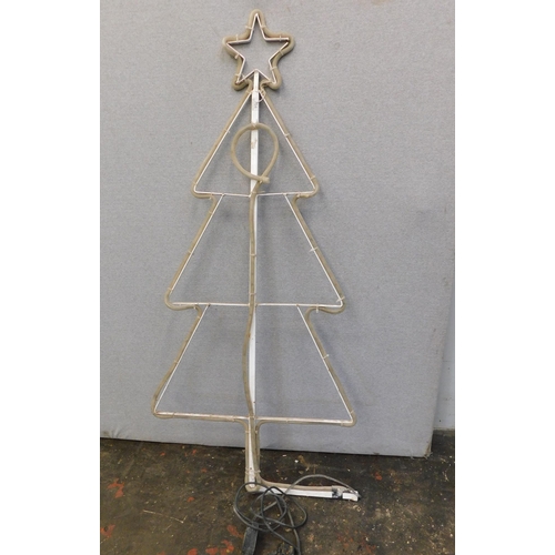 554 - Light up Christmas tree with decorations (56