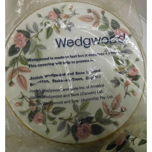 64 - Wedgwood - ceramics