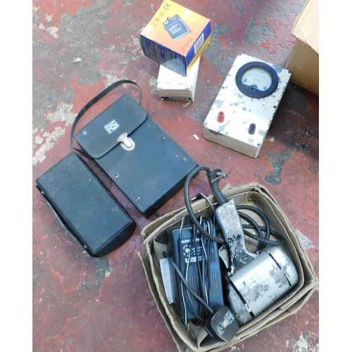 714 - Box of mixed electrical items incl. air gun, Netunk controller, Elan radio etc.