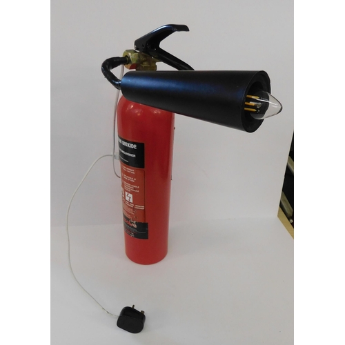 529 - Fire extinguisher lamp W/O