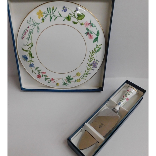 160 - Royal Worcester - cake plate & slice/boxed