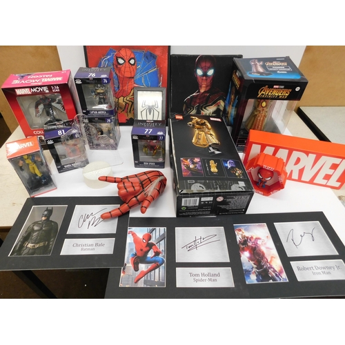 27 - Marvel collection - figures/signatures & mixed items