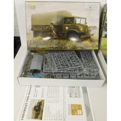 32 - IBG model - Chevrolet C60L/general service - 1.35 scale model kit