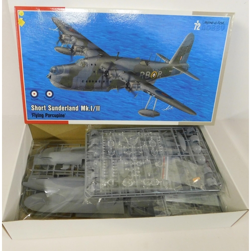 58 - Special hobby - short Sunderland MK. 1/11 - flying porcupine model kit 1.72 scale