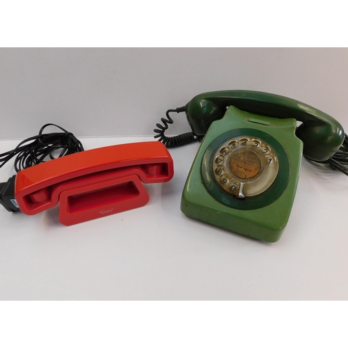 641 - Two retro/vintage phones