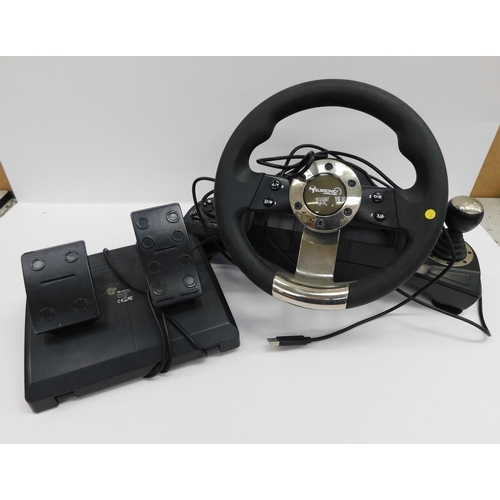 677 - Subsonic racing console and pedals