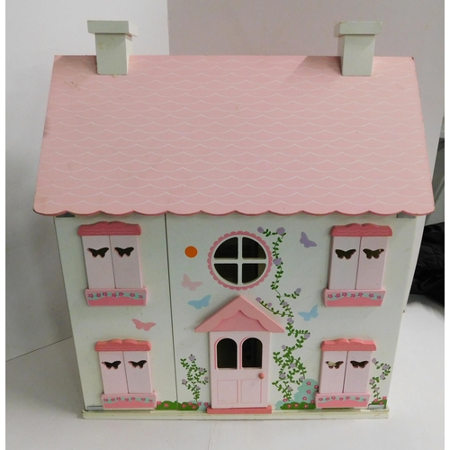 681 - Dolls house approx. 22