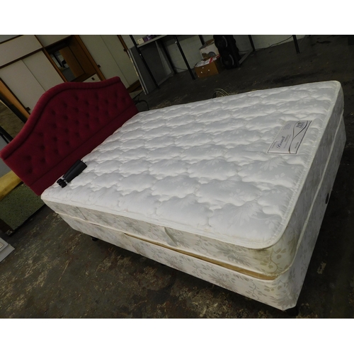 706 - 3/4 Double bed, mattress (marked) and headboard