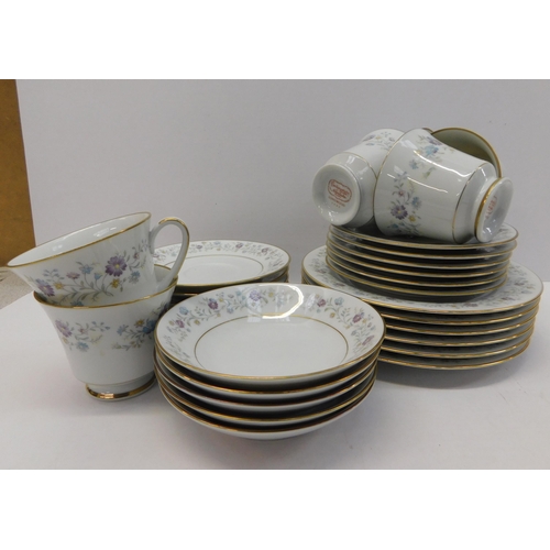 76 - Noritake - teaset