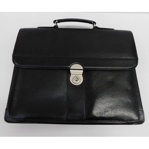 182 - Black leather - pilot case 17.5