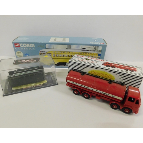 256 - Die cast model vehicles - including Corgi 55005 Street car