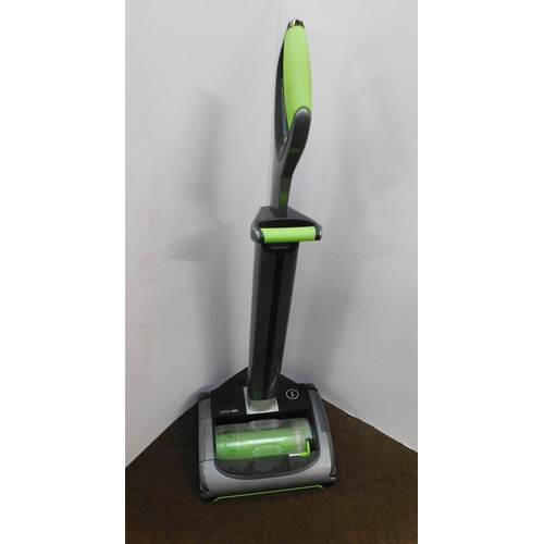 798 - G-Tech cordless vacuum W/O - no charger