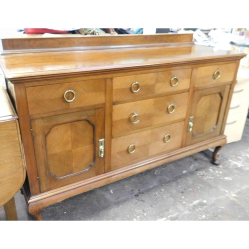 525 - Quarter cut mahogany sideboard