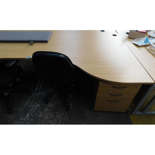 553 - Wavey top office desk with swivel chair and three drawer filing cabinet