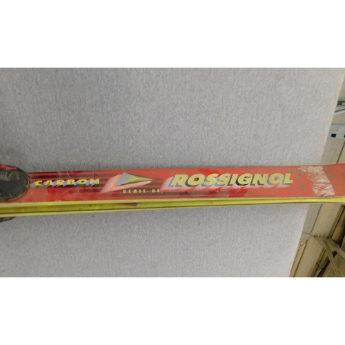 596 - Pair of Rossianol skis