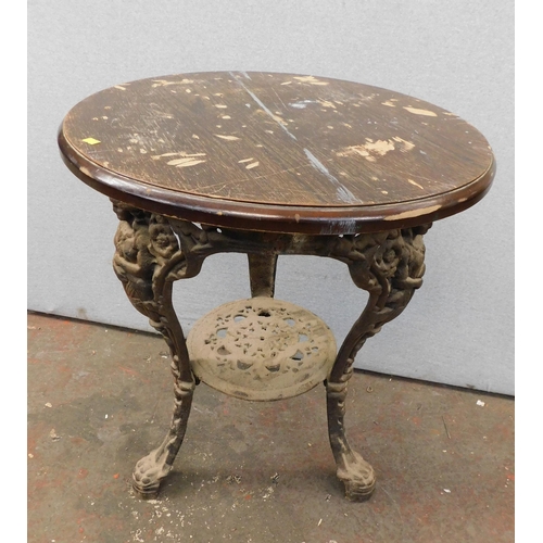 749 - Oval pub table