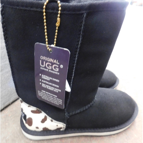 771 - Brand new genuine with tags UGG boots