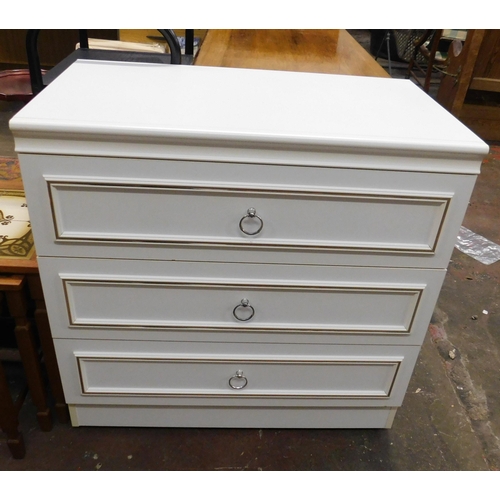 820 - Three drawer chest of drawers