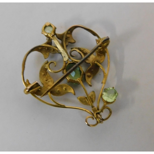 120 - Pearl & Peridot set - Victorian gold tone brooch